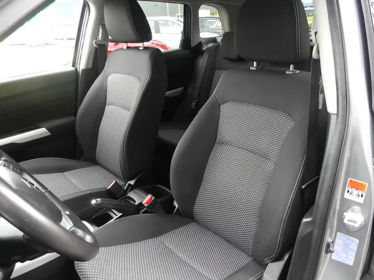 Suzuki Vitara 1.6 Exclusive All Season banden, Dealer O.H., Cruise control afbeelding 9