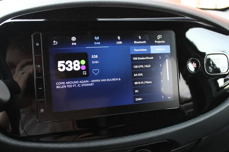 Toyota Aygo X 1.0 VVT-i S-CVT Pulse Automaat Adaptieve Cruise Control, Carplay/Android Auto, Achteruitrijcamera, Airco afbeelding 22