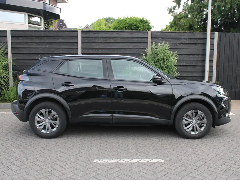Peugeot e-2008 Active Pack 50 kWh 136PK Navigatie, Achteruitrijcamera, Apple Carplay, Android Auto, Climate Control afbeelding 6