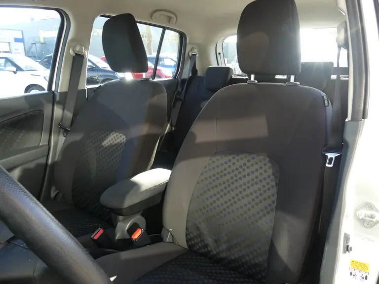 Suzuki Celerio 1.0 Exclusive Automaat, Dealer O.h., Achteruitrij Camera, Navigatie, Airco Stootlijsten, Lichtmetalen velgen. afbeelding 7
