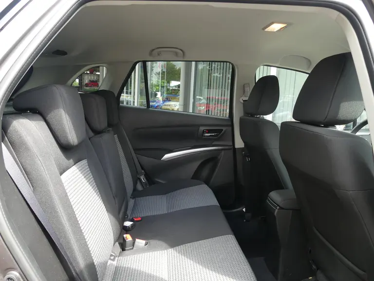 Suzuki S-Cross 1.4 Boosterjet Select Smart Hybrid afbeelding 25