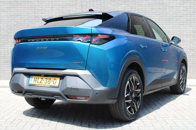 Peugeot 3008 1.2 Hybrid 136 GT Automaat, Keyless Entry/Start, Luxe Stoelen, Navigatie, Applecarpl./Andr. Auto afbeelding 4