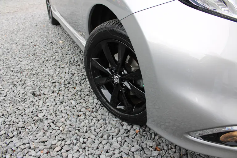 Nissan Note 1.2 Black Edition, All-Seasons, Hoge instap, Navigatie en Cruise Control! afbeelding 5
