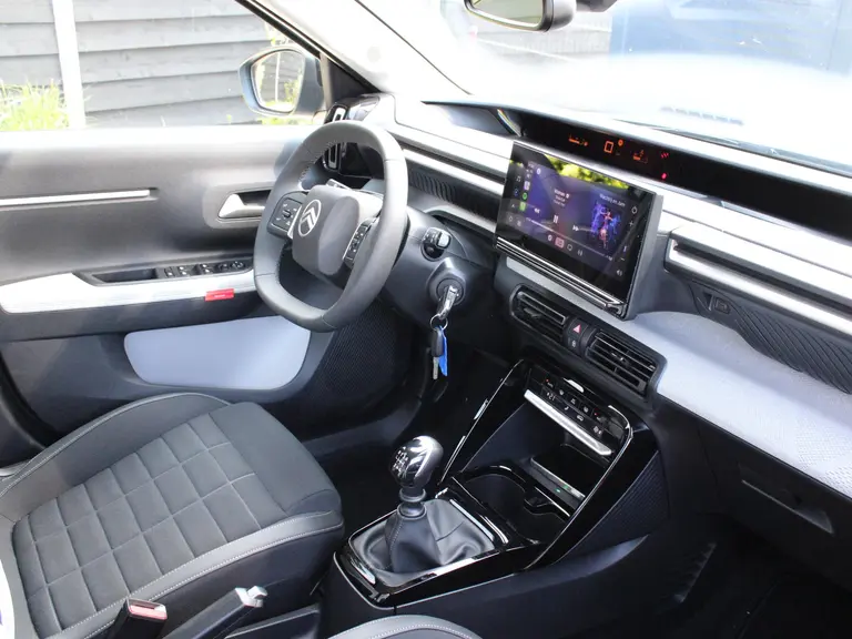 Citroën C3 Max 1.2 Turbo 100pk Navigatie, Achteruitrijcamera, Climate Control, Cruise Control, Apple Carplay, Android Auto afbeelding 13