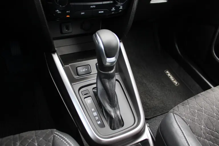 Suzuki Vitara 1.5 Hybrid Style, Automaat, 1e Eig. met Navigatie, Parkeersensoren en Dealer onderhouden! afbeelding 23