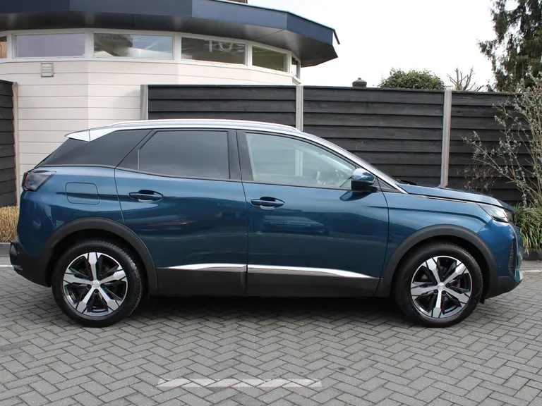 Peugeot 3008 Allure 1.2 PureTech 130PK EAT8 Automaat Navigatie, Achteruitrijcamera, Keyless, Elektrische Achterklep, Perkeersensoren afbeelding 9