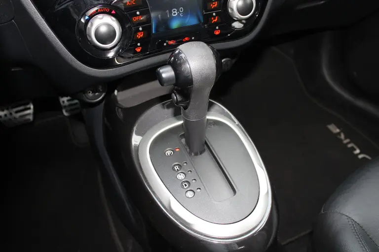 Nissan Juke 1.6 Tekna Automaat, Cruise/Climate control, Navigatie, Glazen schuif/kanteldak, 17" LM velgen, Lederen interieur, afbeelding 24