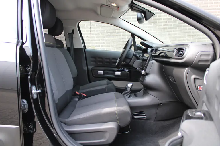 Citroën C3 1.2 PureTech Max 110pk, Automaat, Keyless Entry/Start, Airco, DAB, CruiseControl afbeelding 28