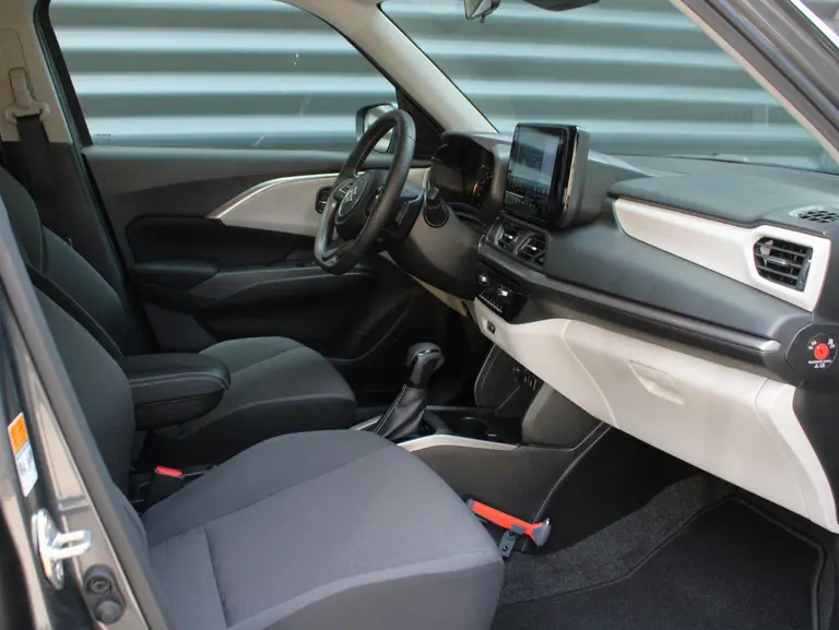 Suzuki Swift 1.2 Style Smart Hybrid Automaat 17" Lichtmetalen Velgen, Adaptieve Cruise en Climate Control afbeelding 45