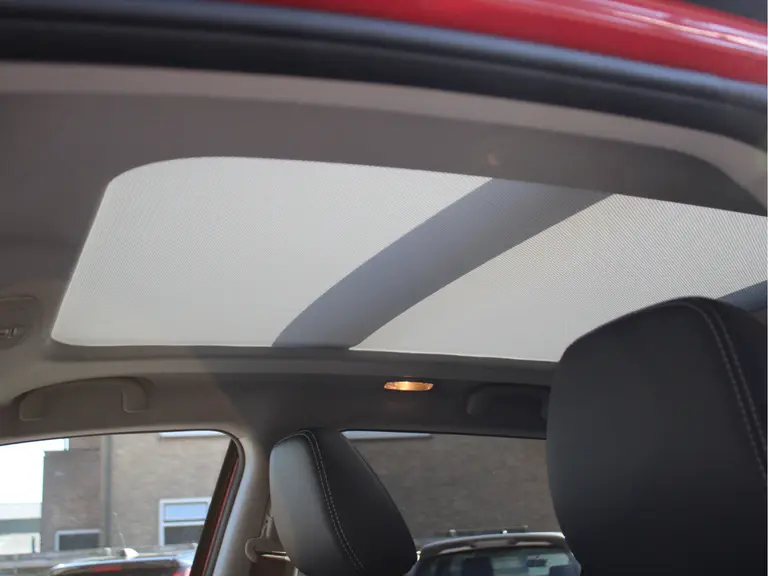 Suzuki Vitara 1.5 Hybrid Style 115PK Automaat Panoramadak, Navigatie, Parkeersensoren V en A, Stoelverwarming, Achteruitrijcamera afbeelding 13
