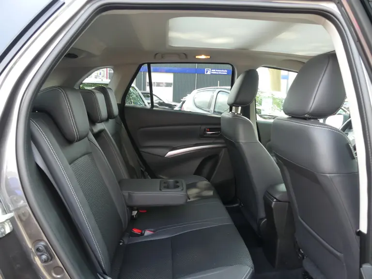 Suzuki S-Cross 1.5 Hybrid Style Automaat, Panoramadak, Navigatie, 6 JAAR GARANTIE afbeelding 24