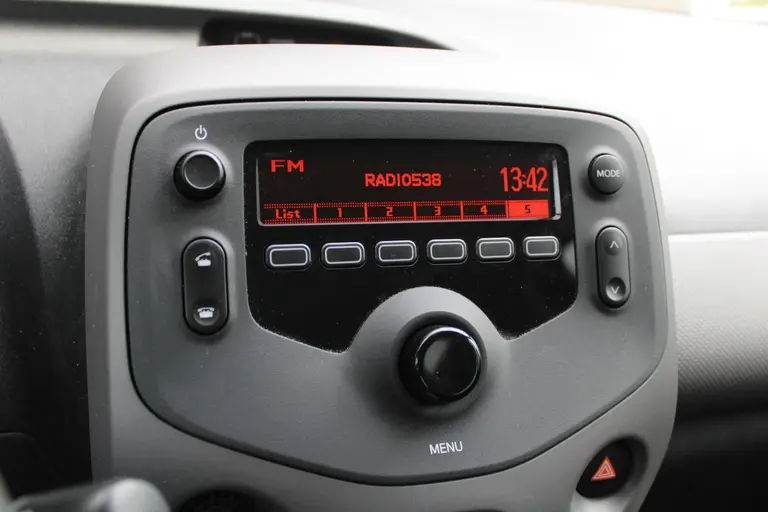Peugeot 108 1.0 e-VTi Active 5-deurs airco, elektrische bediende ramen voor, bluetooth handsfree afbeelding 20