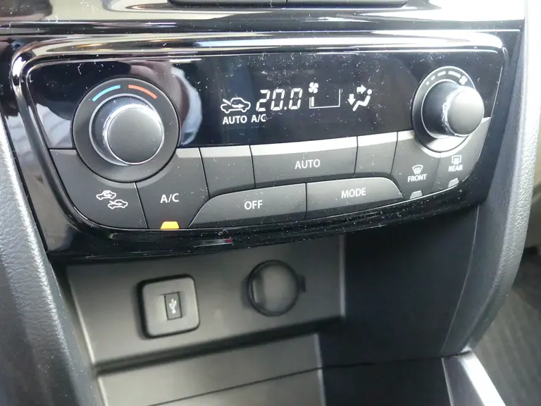 Suzuki Vitara 1.4 Boosterjet Style Smart Hybrid Panorama-dak, Trekhaak Schuif/Kanteldak, Navi, Bekleding half leder afbeelding 23