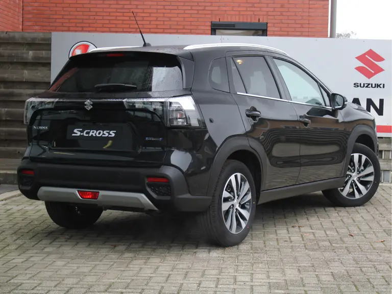 Suzuki S-Cross 1.5 Hybrid Style Adaptieve Cruise Control, Navigatie, Parkeersensoren Voor en Achter, Dodehoek Detectie afbeelding 2