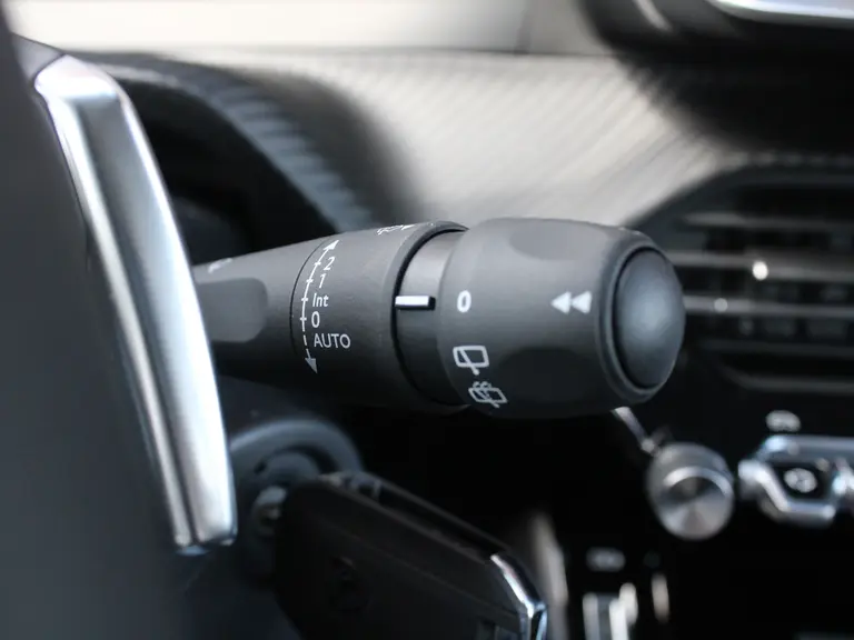 Peugeot 208 1.2 Hybrid 110PK e-DCS6 Allure Navigatie, 360 camera, Lichtmetalen velgen, Parkeerhulp voor & achter, Cruise Control afbeelding 19