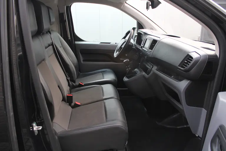 Citroën Jumpy 2.0 BlueHDI 120 XL Driver Trekhaak, Navigatie, Airco, Dodehoek detector, Camera, Laadruimte betimmering, Parkeer sensoren afbeelding 36
