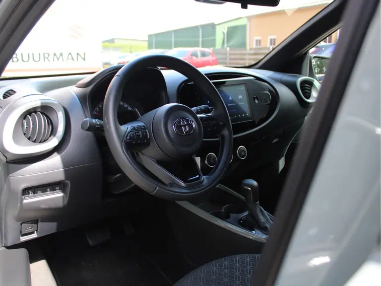 Toyota Aygo X 1.0 VVT-i S-CVT Pulse Automaat Achteruitrijcamera, Cruise Control Adaptief, Airco, Stoelverwarming voor afbeelding 5