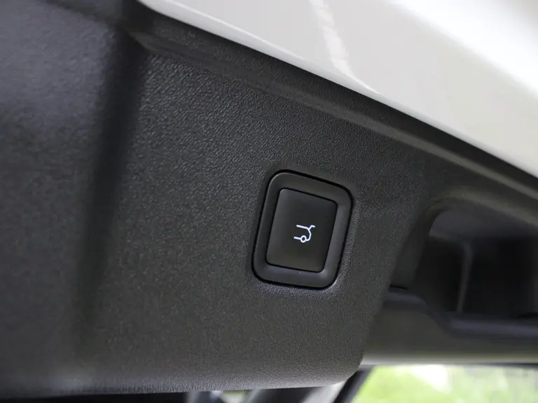 Leapmotor C10 REEV Design 28.4 kWh Camera systeem rondom, Stoelverwarming/koeling, Panoramadak, Navigatie afbeelding 14