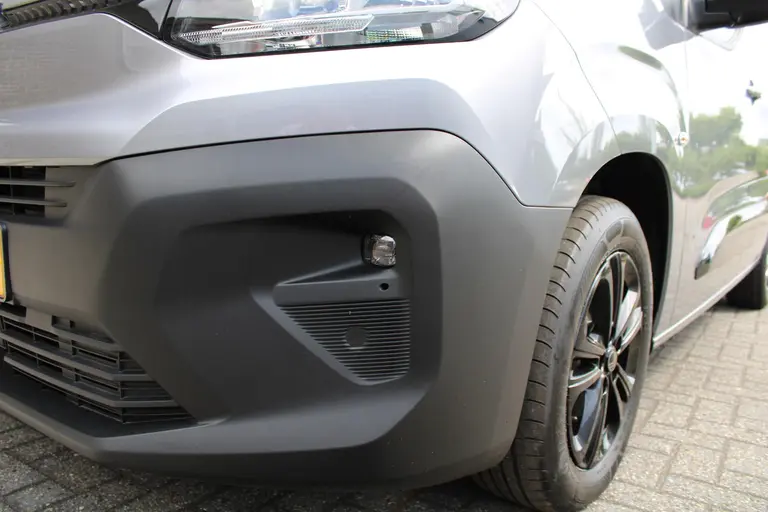 Citroën Berlingo 1.5 BlueHDi 130PK EAT8 Automaat L1 Achteruitrijcamera, Keyless Entry & Start, Parkeersensoren Achter, Aple Carplay, Android Auto afbeelding 36