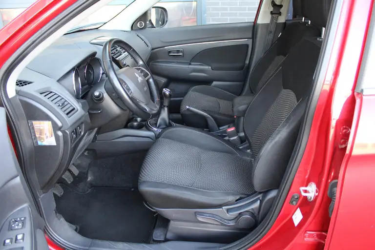 Mitsubishi ASX 1.6 Cleartec Intense+ Cruise/Climate controle, Navigatie, Panoramadak, Radio/CD, Camera, LM velgen, afbeelding 9