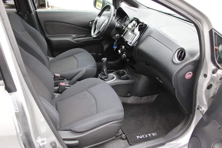 Nissan Note 1.2 Black Edition, All-Seasons, Hoge instap, Navigatie en Cruise Control! afbeelding 12