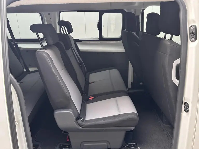 Toyota Proace Shuttle 1.5 D-4D Cool Comfort Long 9 zitplaatsen afbeelding 7
