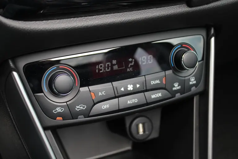 Suzuki S-Cross 1.4 Boosterjet Style Smart Hybrid 6 Jaar Garantie! Elektrisch Panoramadak, 360° Camera, Navigatie, Parkeersensoren Voor en Achter, All-Season Banden afbeelding 18