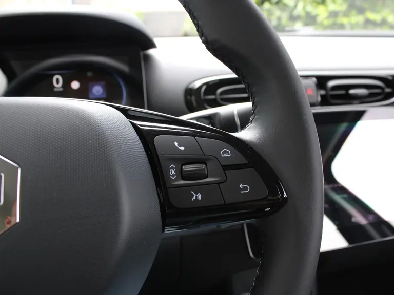 Leapmotor T03 Design 37.3 kWh Navigatie, Camera achter, Parkeerhulp achter, Audio, Keyless Start, Lichtmetalen velgen afbeelding 37