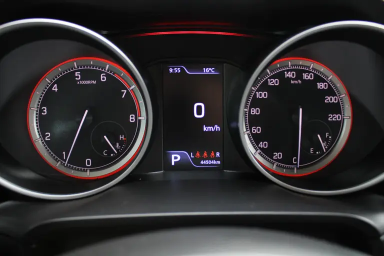 Suzuki Swift 1.2 Style Smart Hybrid CVT Automaat Navigatie, Cruise Control Adaptief, Stoelverwarming, Achteruitrijcamera, Parkeersensoren Achter afbeelding 27