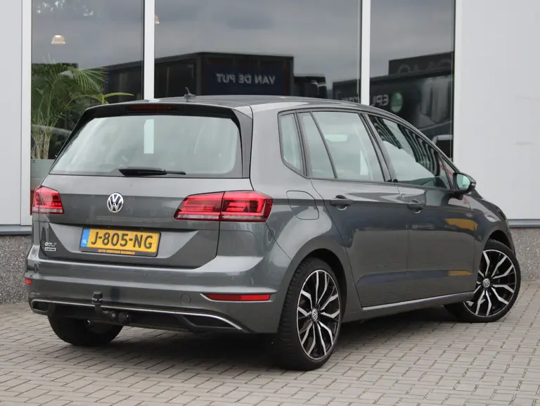 Volkswagen Golf Sportsvan 1.5 TSI ACT Comfortline Automaat, Trekhaak, Cruise en Climate Control afbeelding 3
