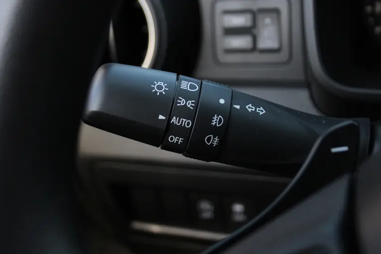 Suzuki Ignis 1.2 Smart Hybrid Select Stoelverwarming, Achteruitrijcamera, Airco, Verwarmde Buitenspiegels, Bluetooth afbeelding 30