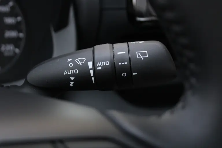 Toyota Yaris 1.0 VVT-i Active Achteruitrijcamera, Bluetooth, Cruise Control Adaptief, Airco afbeelding 29