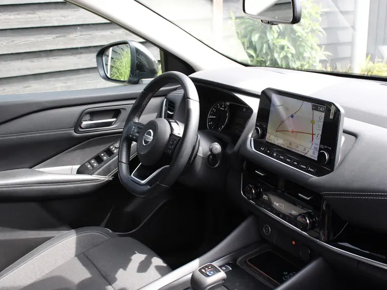 Nissan QASHQAI N-Style 1.3 MHEV 158PK Xtronic Automaat Navigatie, Rondomzichtcamera, Adaptieve Cruise Control, Climate Control, Apple Carplay, Android Auto afbeelding 16