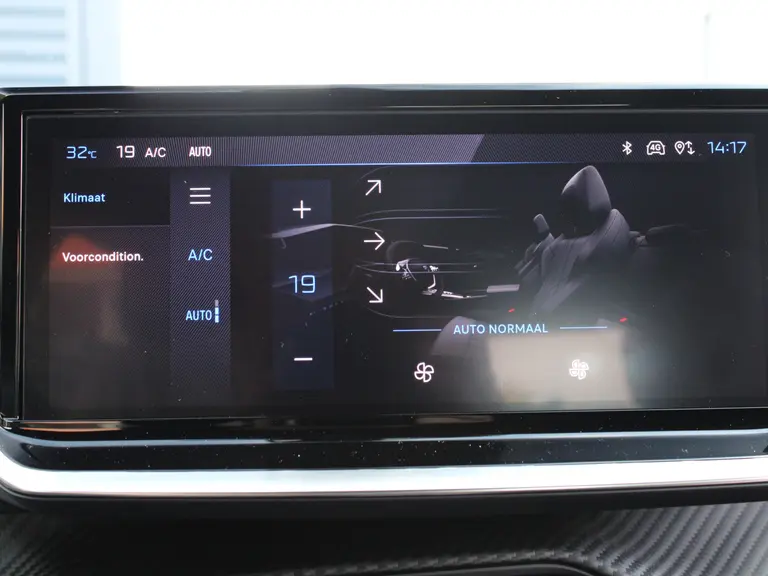 Peugeot e-2008 Active 54 kWh 156pk Navigatie, Achteruitrijcamera, Apple Carplay, Android Auto, Climate Control, Cruise Control afbeelding 22