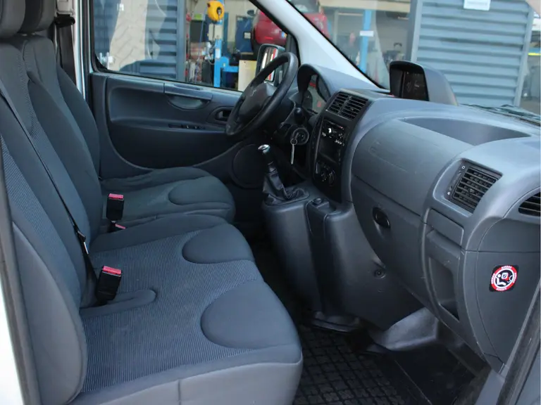 Peugeot Expert 227 1.6 HDI L1H1 Navteq 2, 3 Zitplaatsen Trekhaak, Navigatie, Cruise Control, Bluetooth, Airco afbeelding 29
