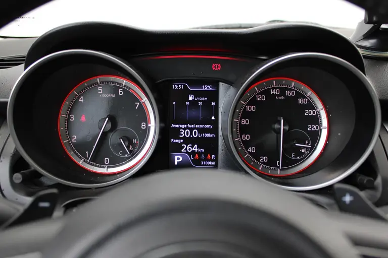 Suzuki Swift 1.2 Style Smart Hybrid, Automaat, Parkeersensoren Achteruitrijcamera en Navigatie! 23950 afbeelding 13
