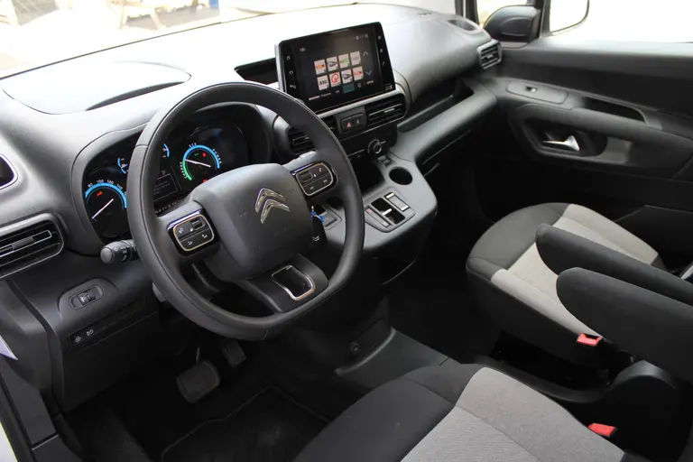 Citroën E-Berlingo Feel 50 kWh Airco, Cruise controle, Apple carplay/Android auto, Schuifdeur L+R, Camera, Bluetooth, afbeelding 11