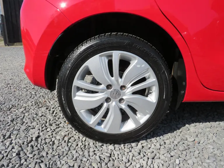 Suzuki Swift 1.2 Smart Hybrid, Dealer onderhouden, LM-Velgen, Alcantara bekleding en Dakspoiler afbeelding 4