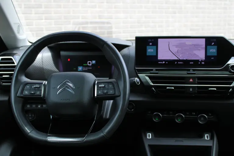 Citroën Ë-C4 Shine 50 kWh Automaat, Navigatie, Airco, Applecarpl./Andr. Auto, achteruitrijcamera afbeelding 11