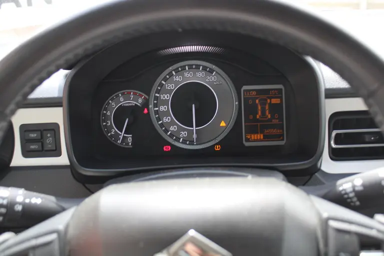 Suzuki Ignis 1.2 Smart Hybrid Style , Stijl, Navigatie, Cruise Control, Climate Control, Keyless Entry afbeelding 16