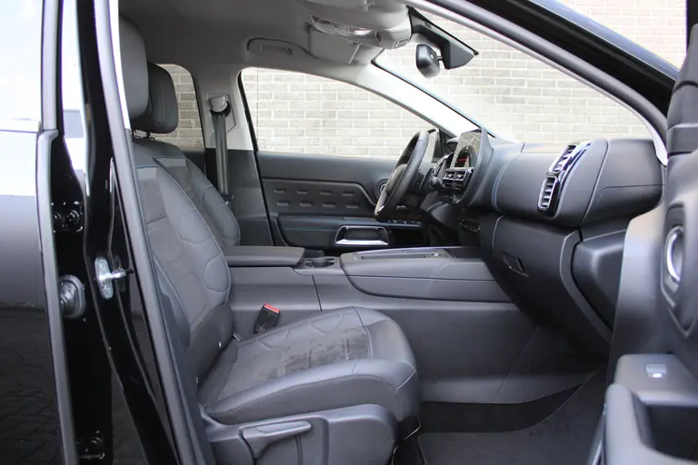 Citroën C5 Aircross 1.2 Hybrid 136PK Max Automaat, Luxe Lederen bekleding, 360 camera, navigatie, elekr. stoelen, CruiseControl, Applecarpl./Andr. Auto afbeelding 31