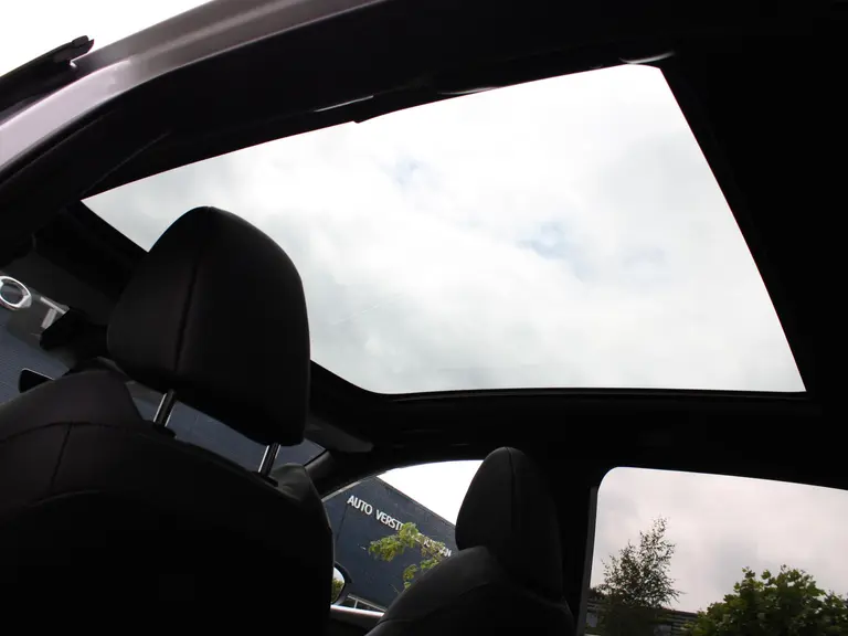 Nissan QASHQAI Tekna Plus 1.3 MHEV 158PK Xtronic Automaat Navigatie, Rondomzichtcamera, Keyless, Panoramadak, Leder, Elektrische Kofferbak, Stoelverwarming, Massage afbeelding 16