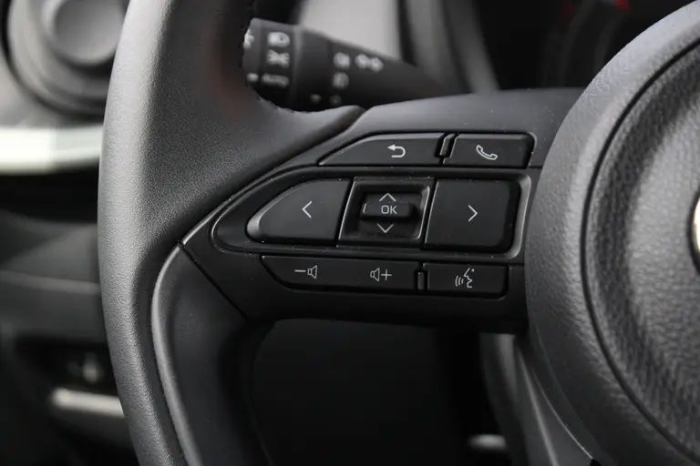 Toyota Aygo X 1.0 VVT-i S-CVT Pulse Automaat Adaptieve Cruise Control, Carplay/Android Auto, Achteruitrijcamera, Airco afbeelding 28