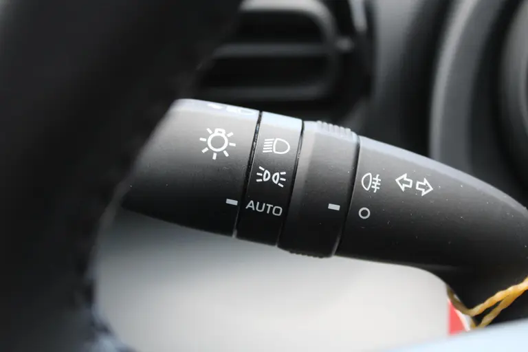 Toyota Yaris Cross 1.5 Hybrid Active Automaat, Airco, Adaptive CruiseControl, Achteruitrijcamera, 16"inch LM velgen. Gereserveerd afbeelding 10