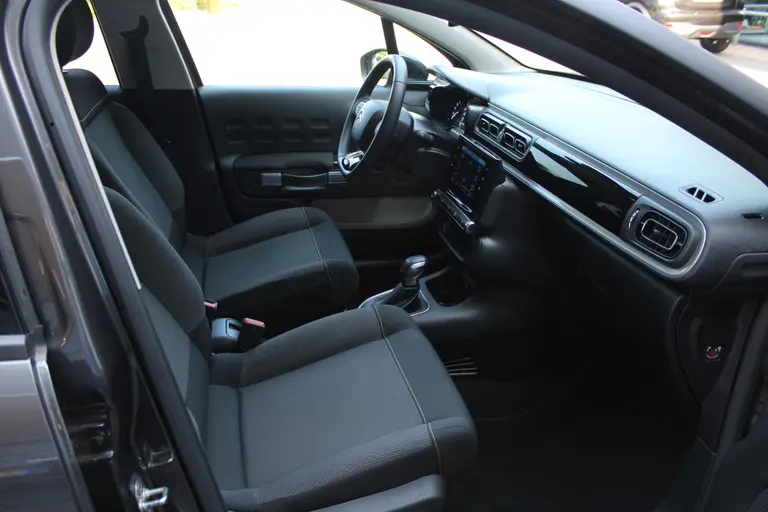 Citroën C3 1.2 PureTech Max 110pk, Automaat, Cruise/Climate Control, Applecarpl./Andr. Auto, Keyless Entry/Start afbeelding 30