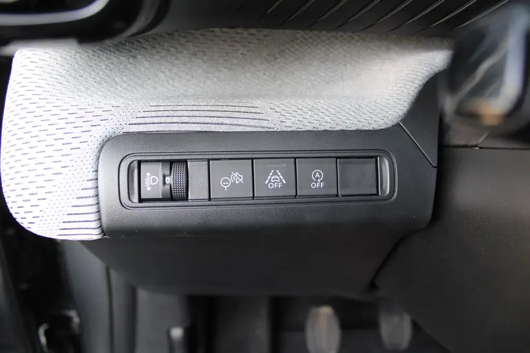 Citroën C3 1.2 Turbo Max Cruise/Climate control, Apple carplay/Android auto, 17" LM velgen, Camera, PDC achter, afbeelding 11