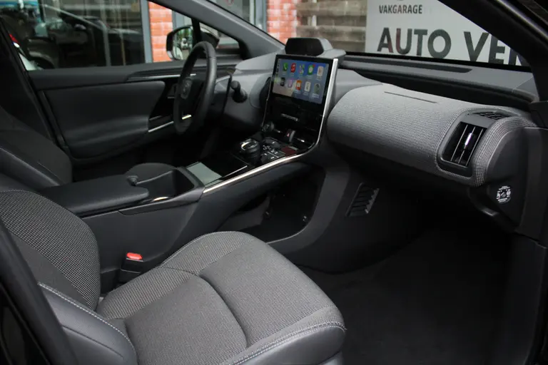 Toyota Bz4x Dynamic 71 kWh Automaat 3-fase Stuurverwarming, Elektrische bestuurdersstoel, Navigatie, Rondomzicht camera afbeelding 25
