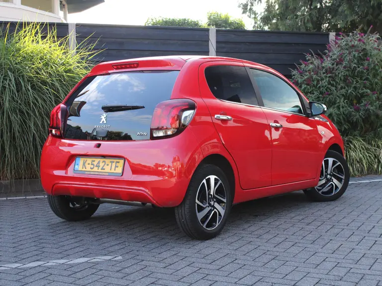Peugeot 108 Allure 1.0 e-VTi 72PK 5DRS Climate control, Dimlicht Automatisch, Apple Carplay, Android Auto afbeelding 2