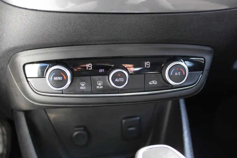 Opel Crossland X 1.2 Turbo Innovation , Automaat en HOGE INSTAP! afbeelding 18