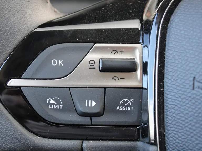 Peugeot 308 SW 1.2 PureTech 130PK Allure Adaptieve Cruis Control, Navigatie, Getinte Ramen afbeelding 17